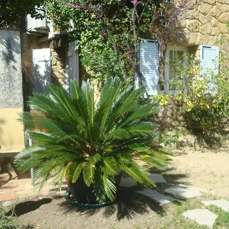 Montvert Villa *